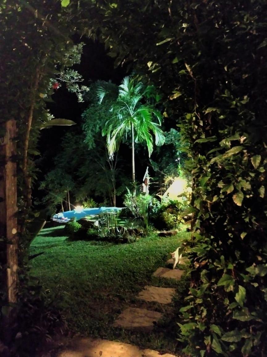 Refugio *